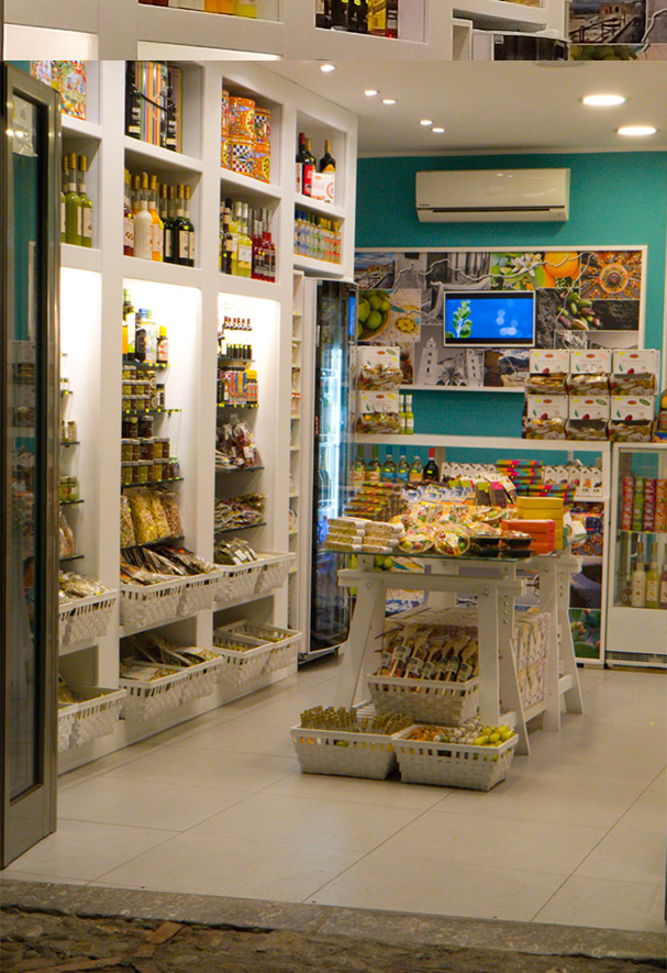 negozio vendita prodotti tipici siciliani a Cefalù